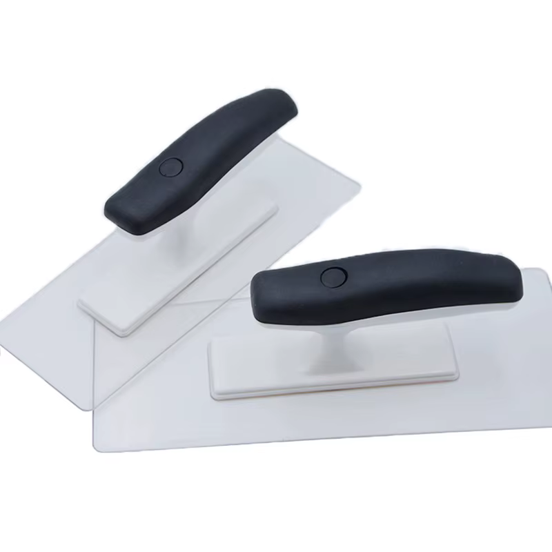 Truelle de finition transparente en plastique avec poignée blanche confortable, adaptée pour gratter