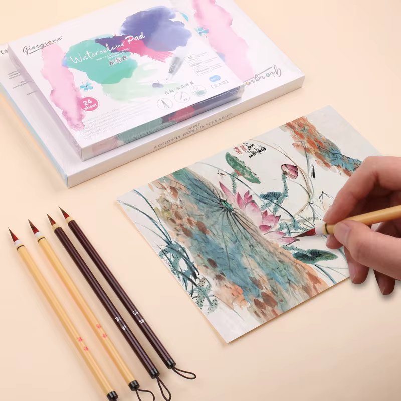 Pinceau d'aquarelle peint à la main en poil de lapin unique