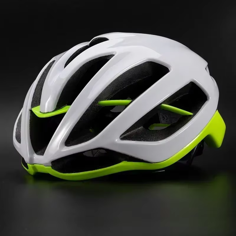 Casque de cyclisme professionnel MTB pour hommes et femmes, casque de vitesse pour vélo de montagne, casque de sport de plein air ultraléger et respirant
