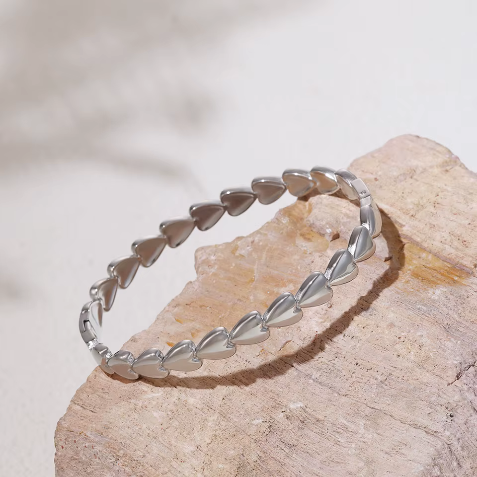Bracelet manchette coeur pour femme, bracelets en acier inoxydable, plaqué or 18 carats, étanche, sans tarjuvenable