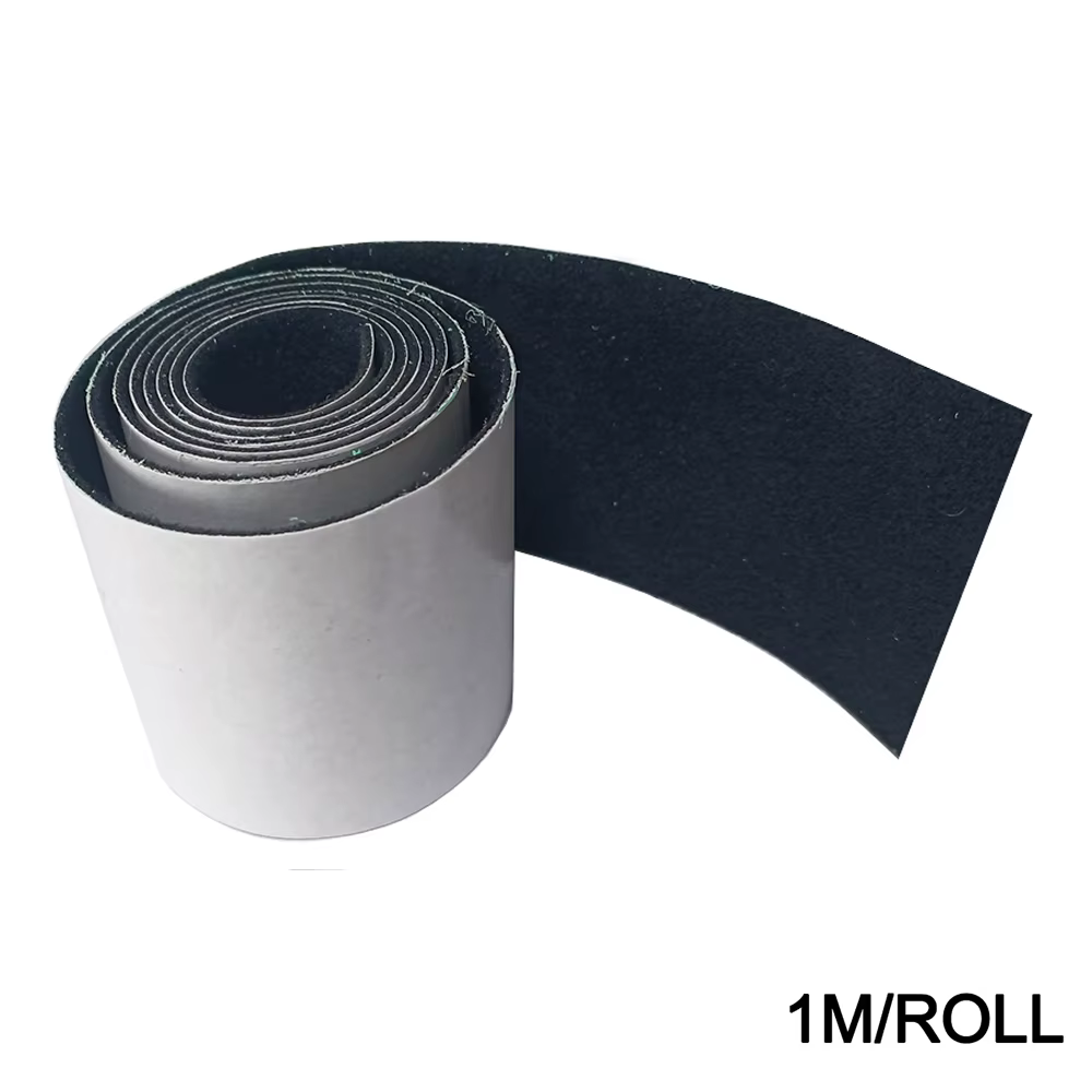 Grattoir rond de voiture en feutre de tissu noir avec colle auto-arina