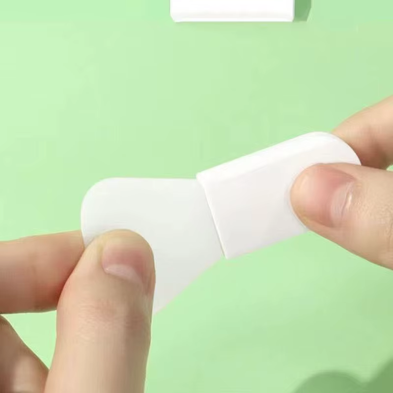 Pinceau applicateur de masque