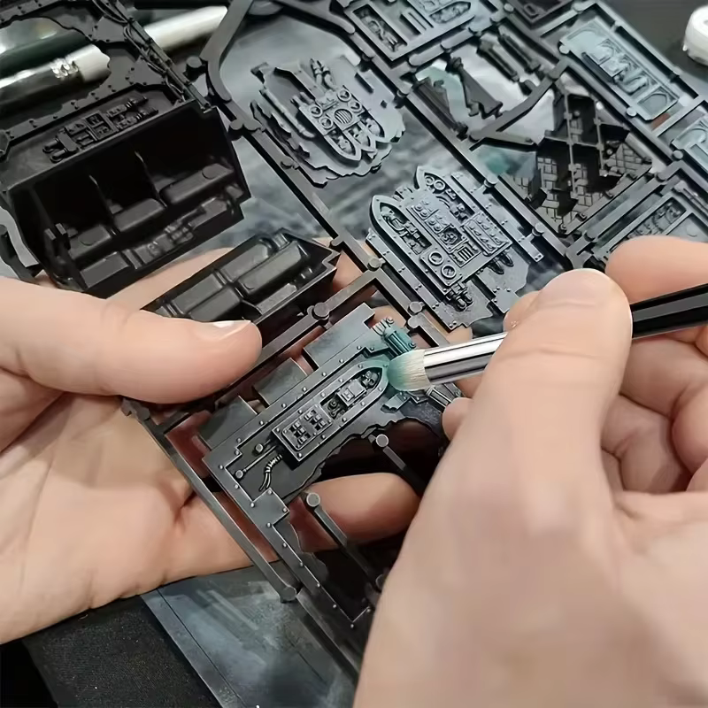 Un ensemble de 6 pinceaux professionnels pour peinture à sec avec manches en bois
