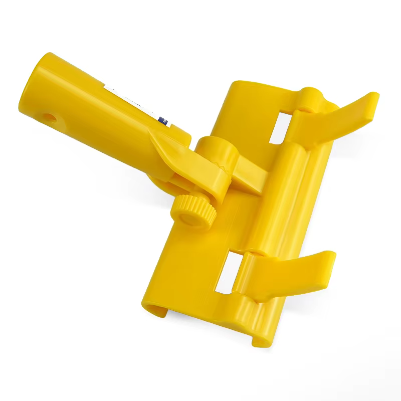 Spatule de lissage pour cloisons sèches