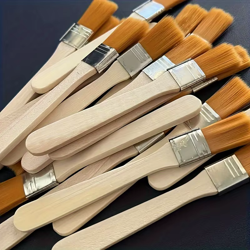 Pinceau à peinture en poils de Nylon avec manche en bois