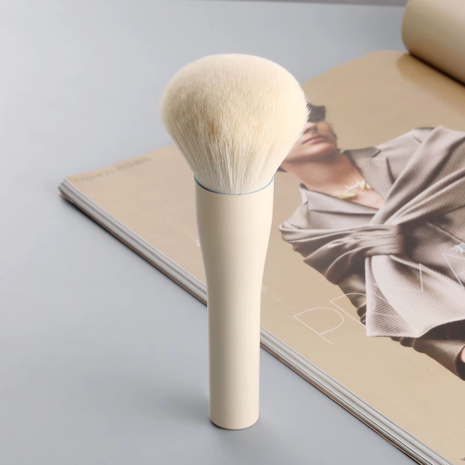 Pinceau à poudre et fard à joues, grand pinceau à branches, cheveux, riche en 2006, outils de maquillage professionnels pour le visage, beau pinceau