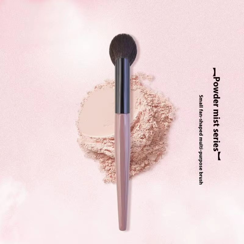 1 Pinceau de Maquillage en Forme de Petit Ventilateur pour Fard à Joues, Poudre, Crème et Liquide – Outil de Maquillage Précis pour le Fard à Joues