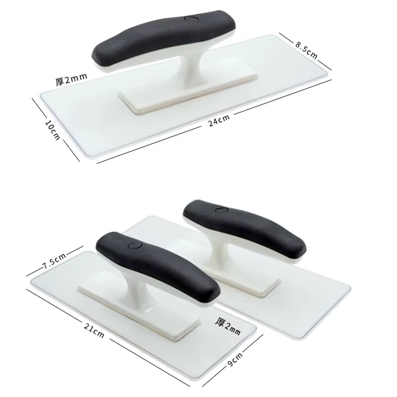 Truelle de finition transparente en plastique avec poignée blanche confortable