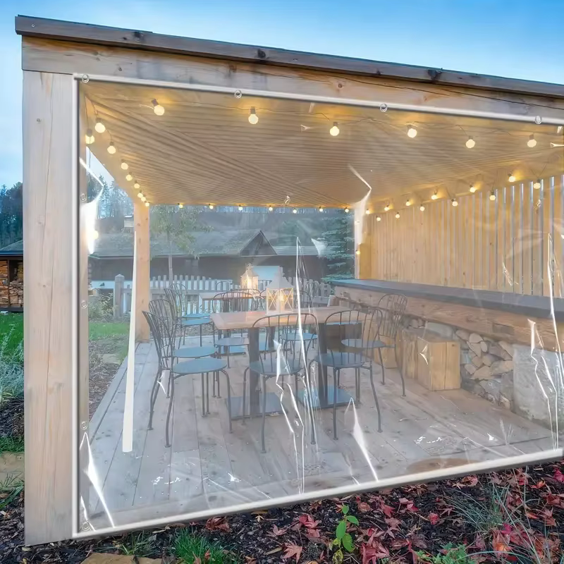 Bâche transparente imperméable en PVC avec œillets