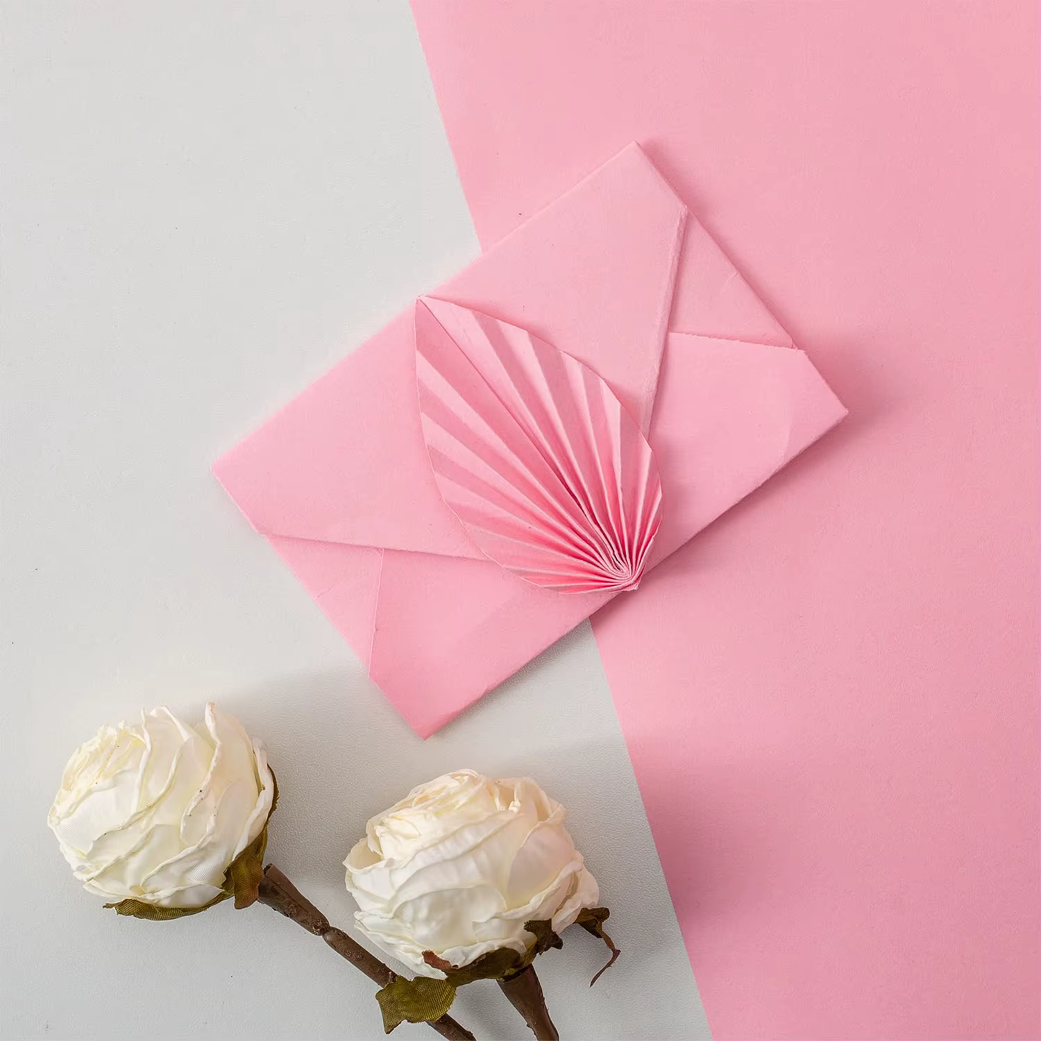 Rouleau kraft rose 30 cm de large papier recyclable naturel