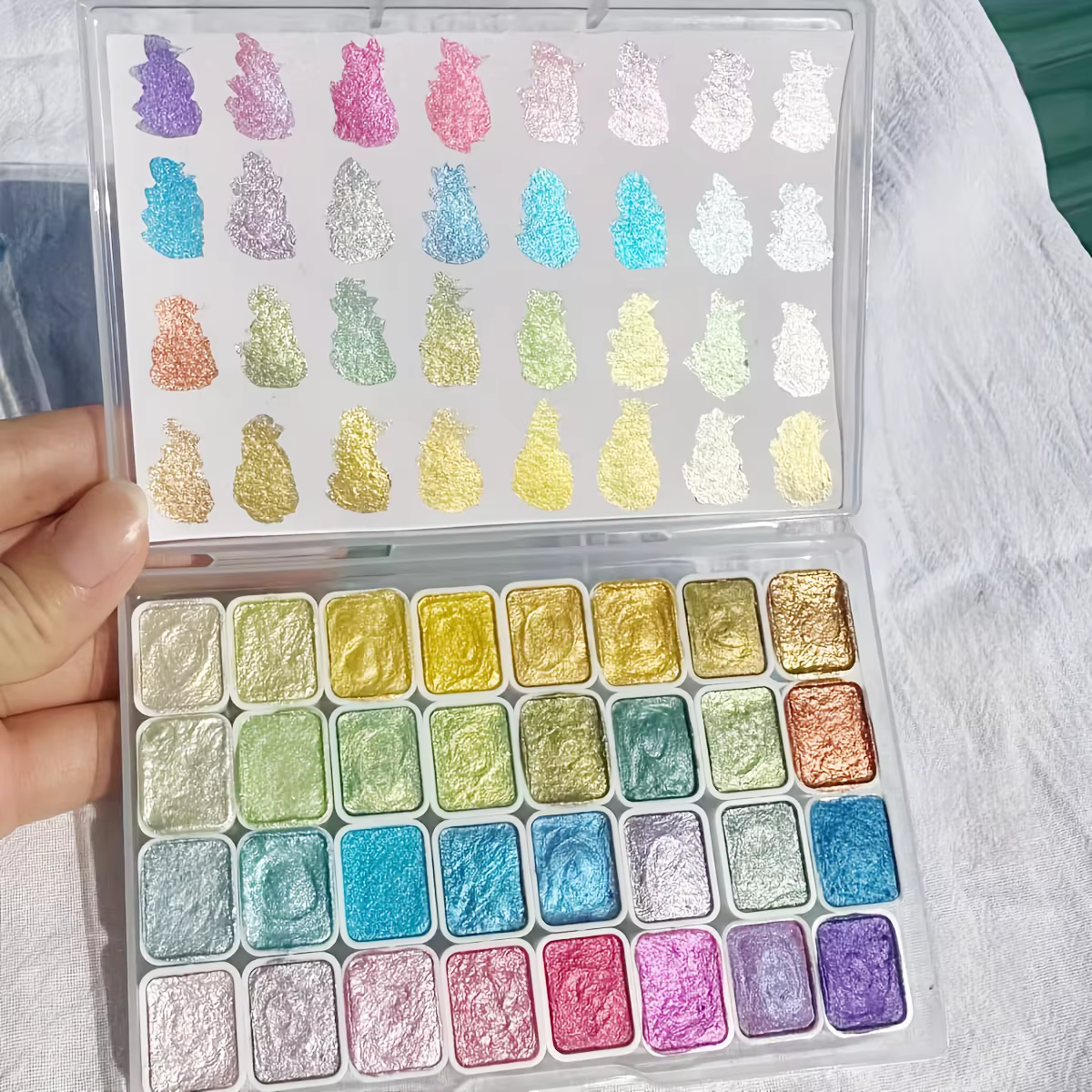 Palette de peinture métallique 32 couleurs pour artistes | Tons de perles doux pour une brillance audacieuse