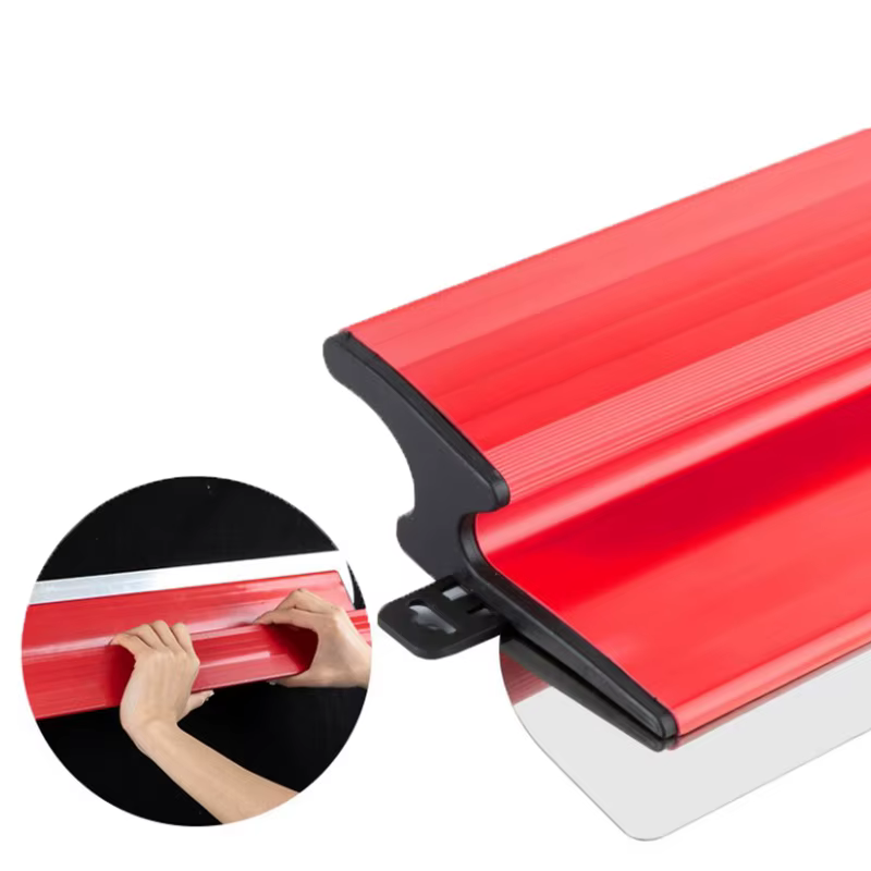 Spatule de lissage pour cloisons sèches
