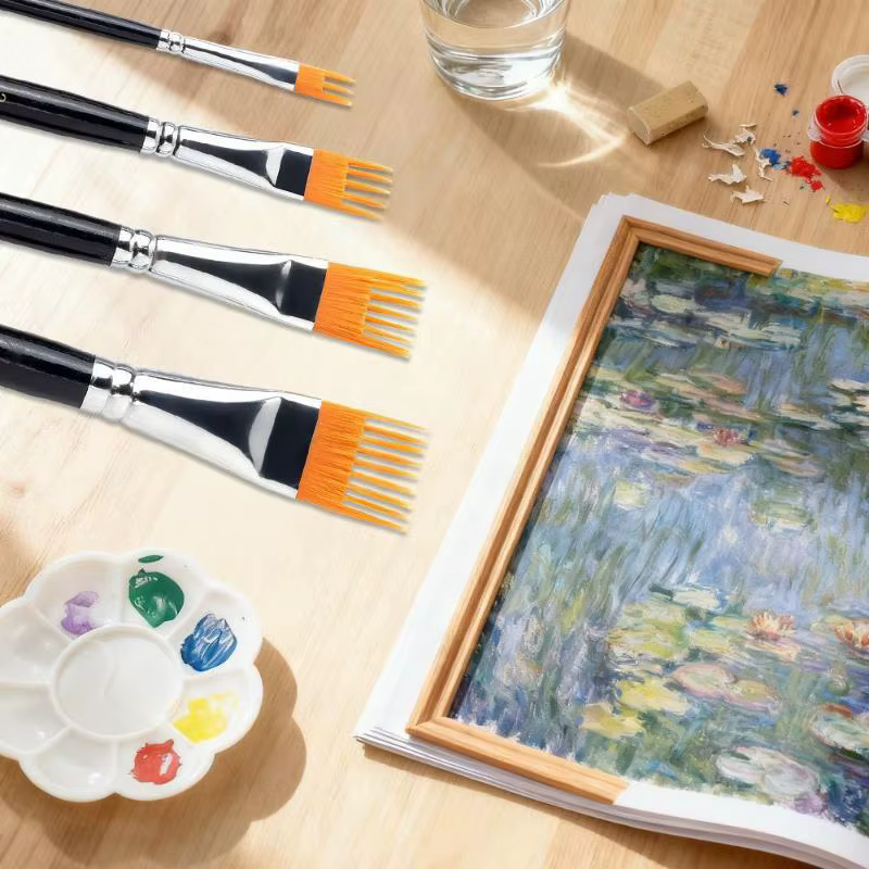 Pinceaux à aquarelle, design ergonomique