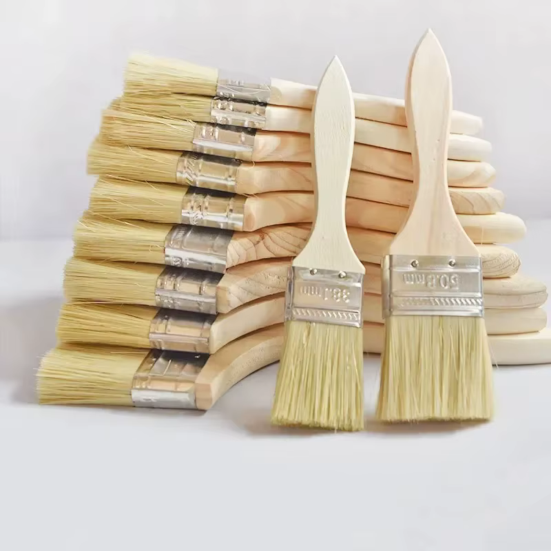 Pinceaux à peinture avec manche en bois