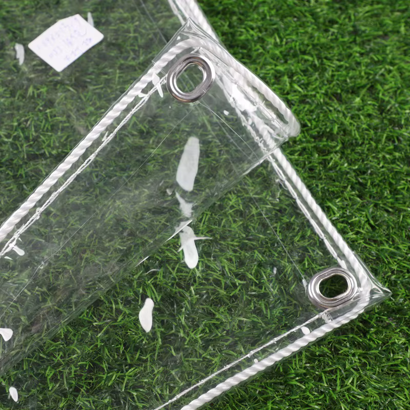 Bâche transparente avec œillets ovales